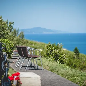 Gure Ametsa Country house Getaria
